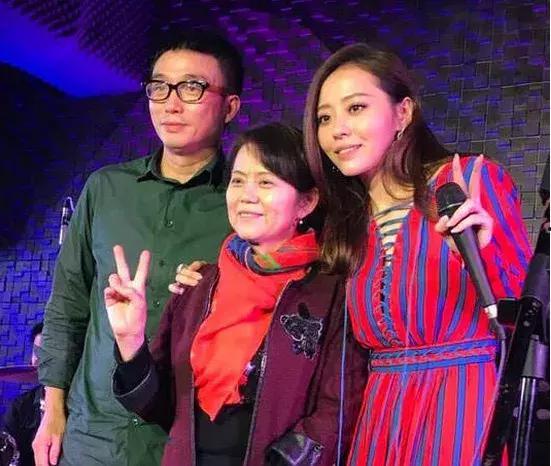 贺思睿妈妈爆料了吗视频,揭秘背后惊人真相  第2张